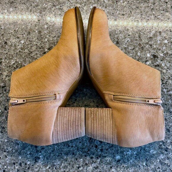 ☘️ Lucky Brand Camel Leather Booties ~ Size 7 - Picture 3 of 6